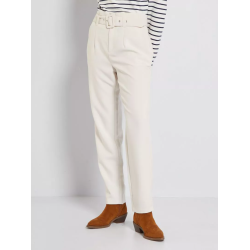 Pantalon carotte avec ceinture